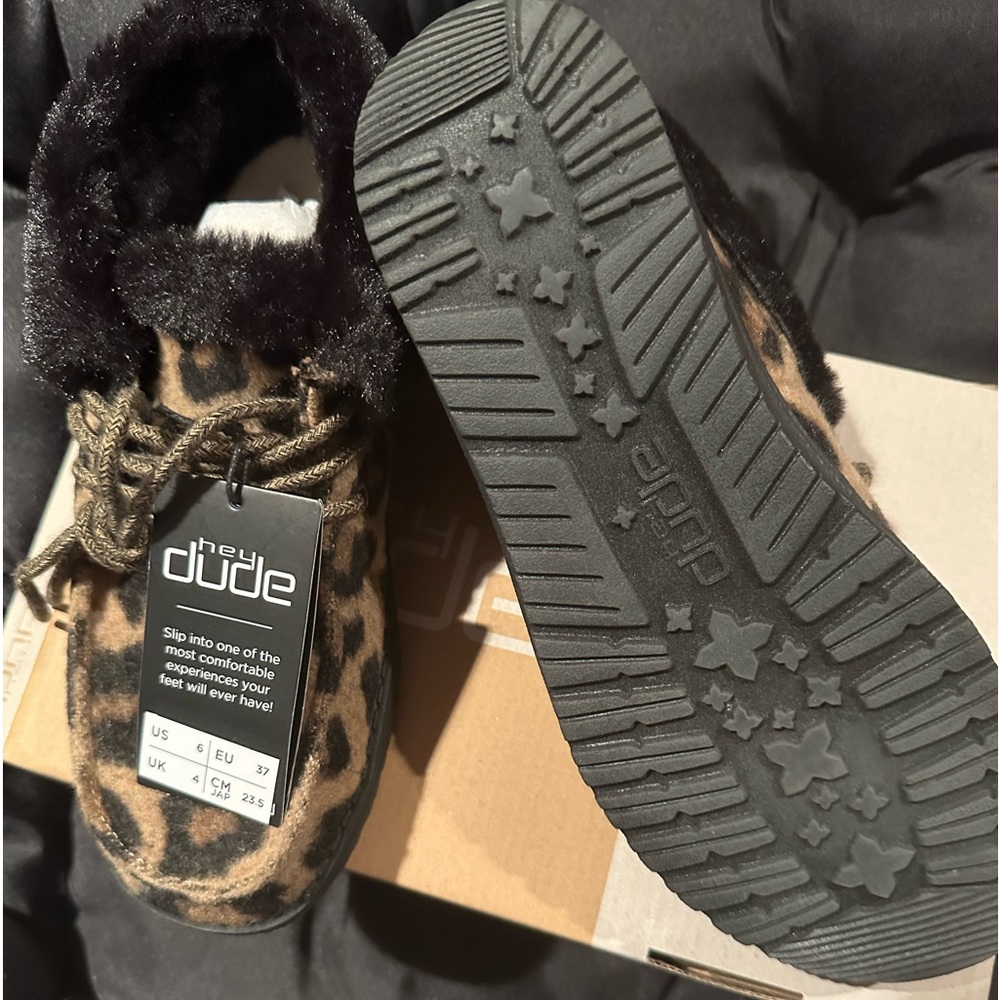 Hey dude (NWT) 6